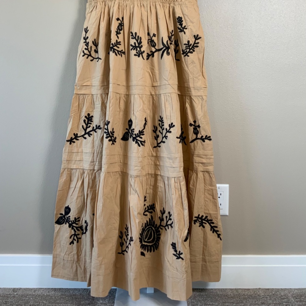 Embroidered Somerset Dress - Picture 11 of 16